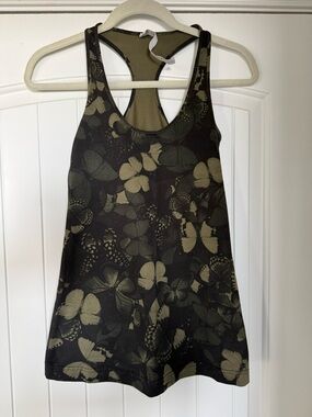 Lululemon fitted tank